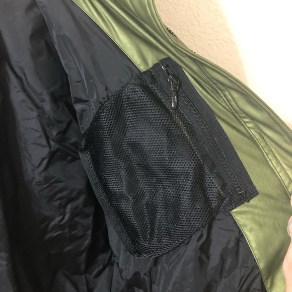 Obermeyer Womens Olive Puffer Goose Down Hooded Ski Jacket - Size 12 - Picture 7 of 15